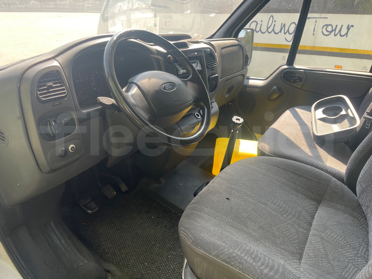 Bundle di 4 mezzi Ford - Transit Tourneo Ford - Transit Tourneo Ford - Transit Ford - Transit Tourneo - Minibusz, Kisbusz: 4 kép. Bundle di 4 mezzi Ford - Transit Tourneo Ford - Transit Tourneo Ford - Transit Ford - Transit Tourneo - Minibusz, Kisbusz: 4 kép.