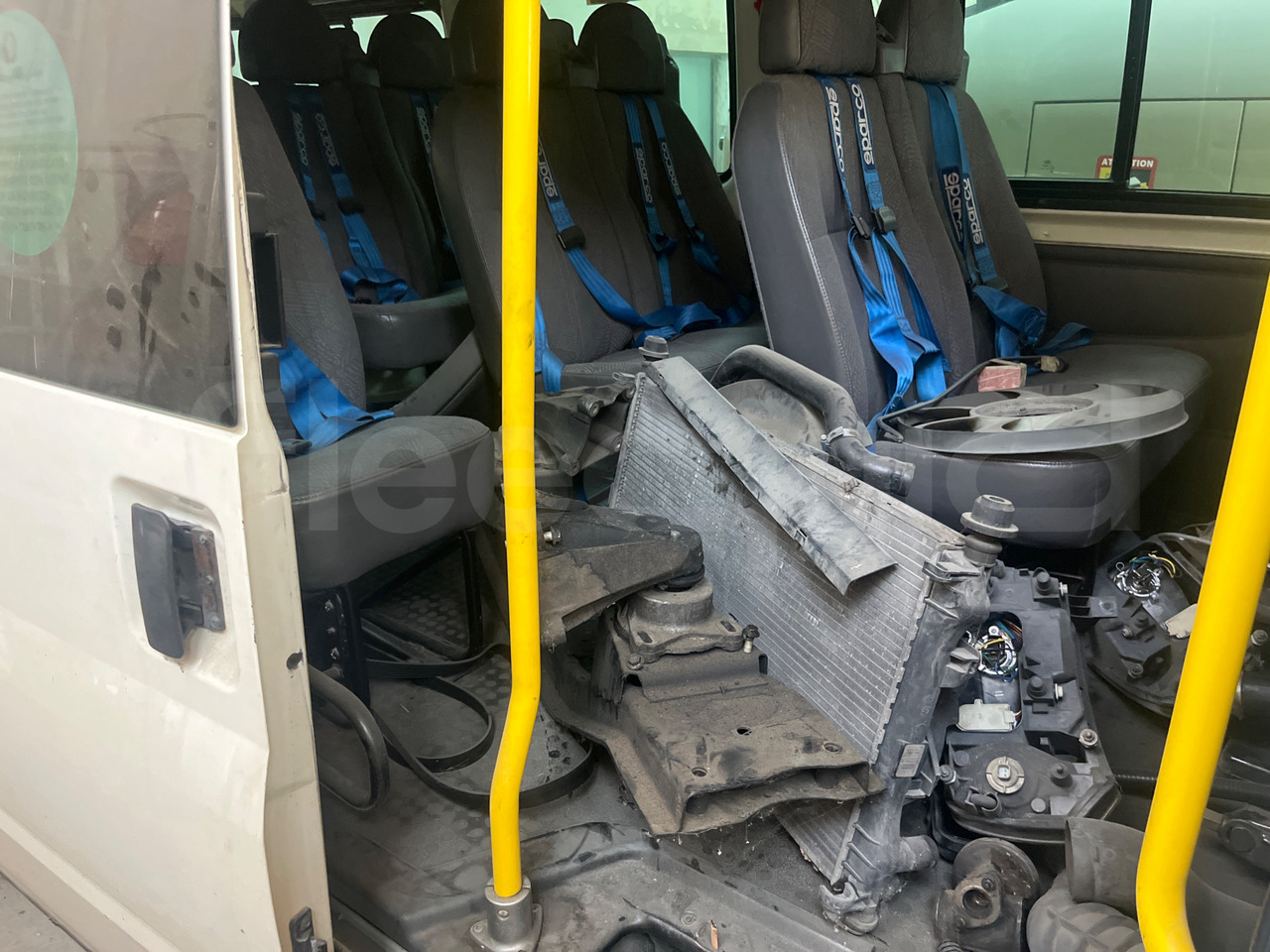 Minibusz, Kisbusz Bundle di 4 mezzi Ford - Transit Tourneo Ford - Transit Tourneo Ford - Transit Ford - Transit Tourneo: 16 kép.