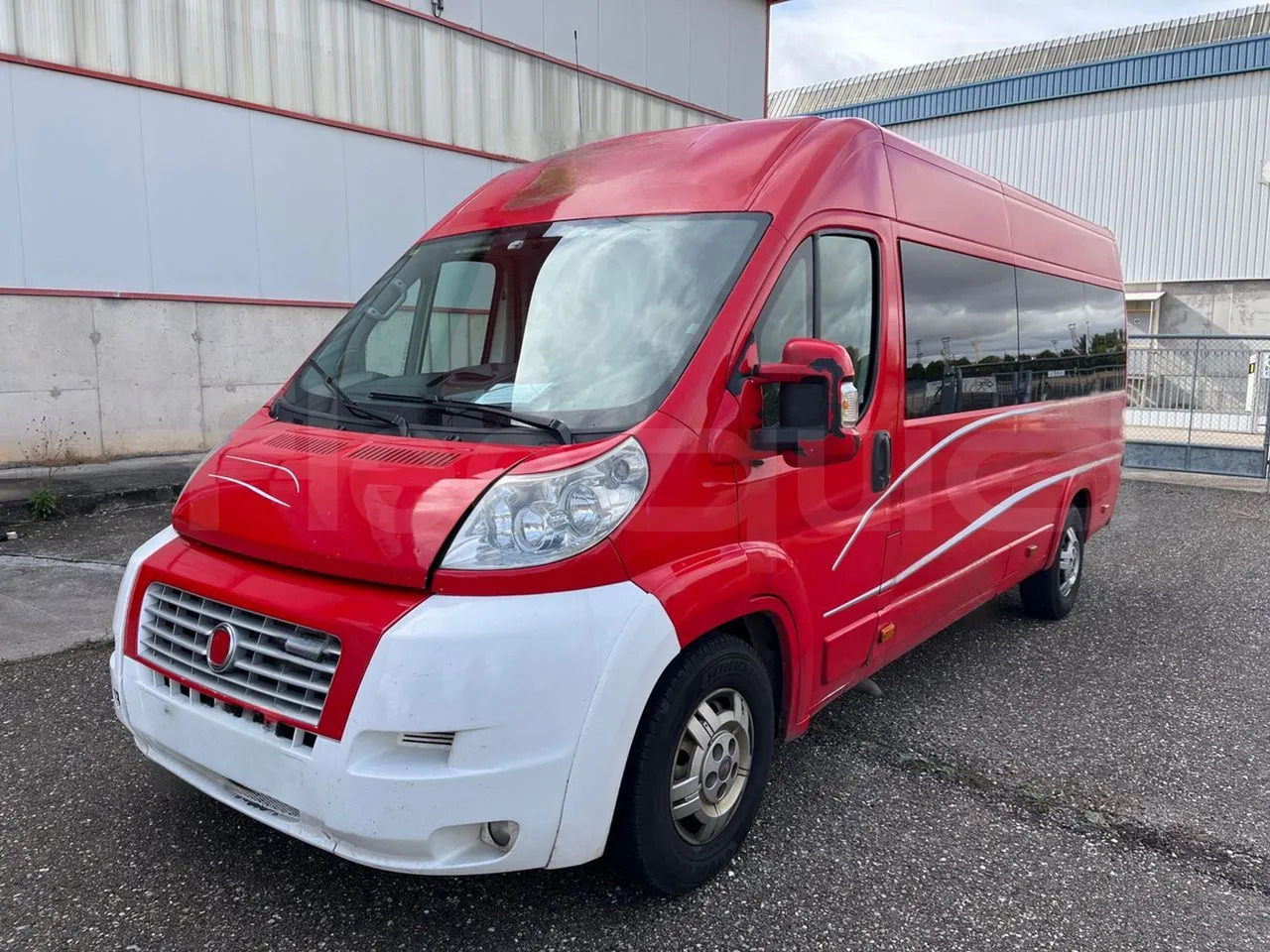 Fiat Ducato - Helyközi busz: 4 kép. Fiat Ducato - Helyközi busz: 4 kép.