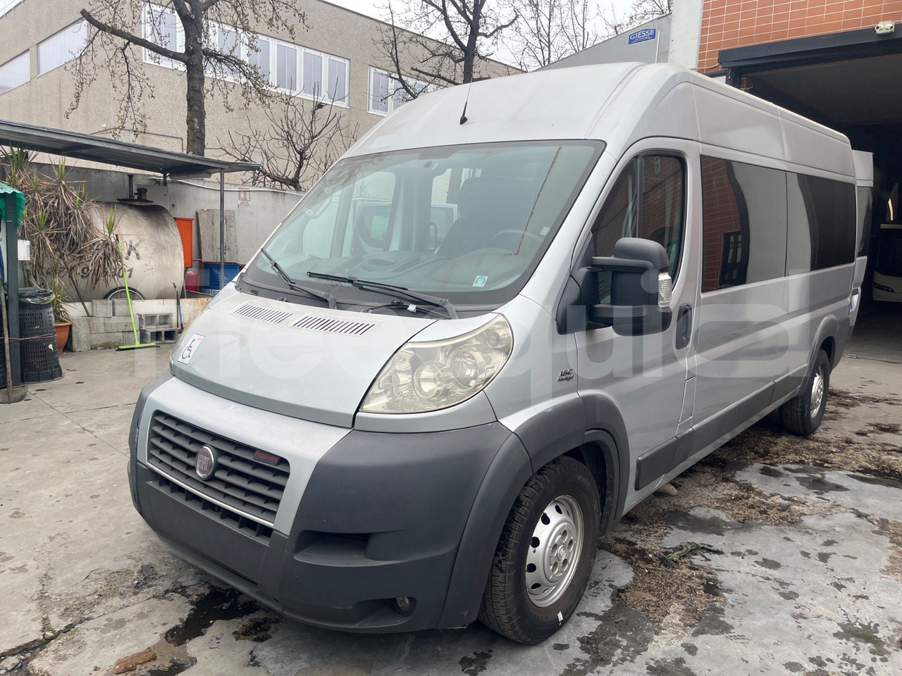Fiat Ducato - Helyközi busz: 2 kép. Fiat Ducato - Helyközi busz: 2 kép.