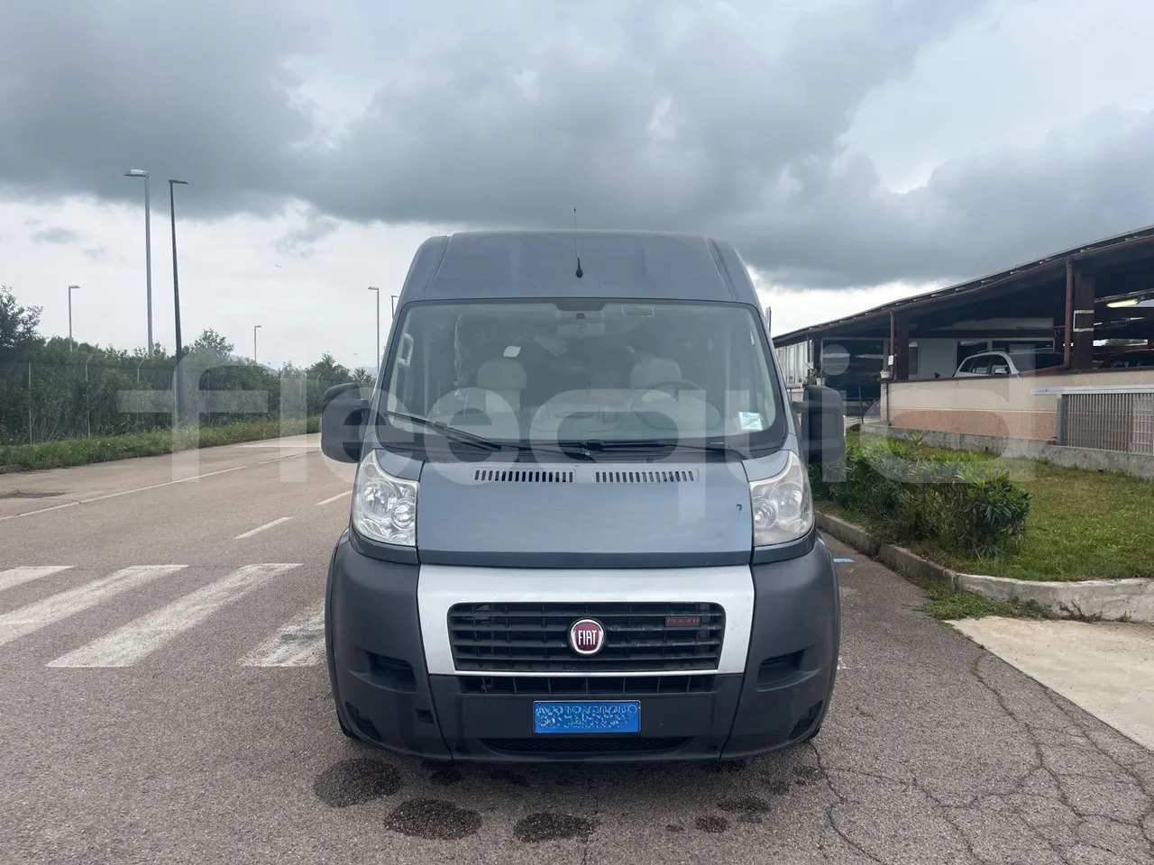 Fiat Ducato - Helyközi busz: 2 kép. Fiat Ducato - Helyközi busz: 2 kép.