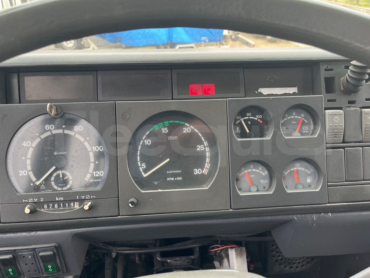 Irisbus 397E.12 - Helyközi busz: 3 kép. Irisbus 397E.12 - Helyközi busz: 3 kép.