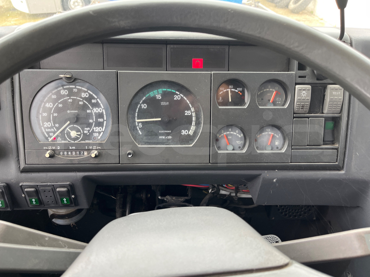 Irisbus 397E.12 - Helyközi busz: 3 kép. Irisbus 397E.12 - Helyközi busz: 3 kép.