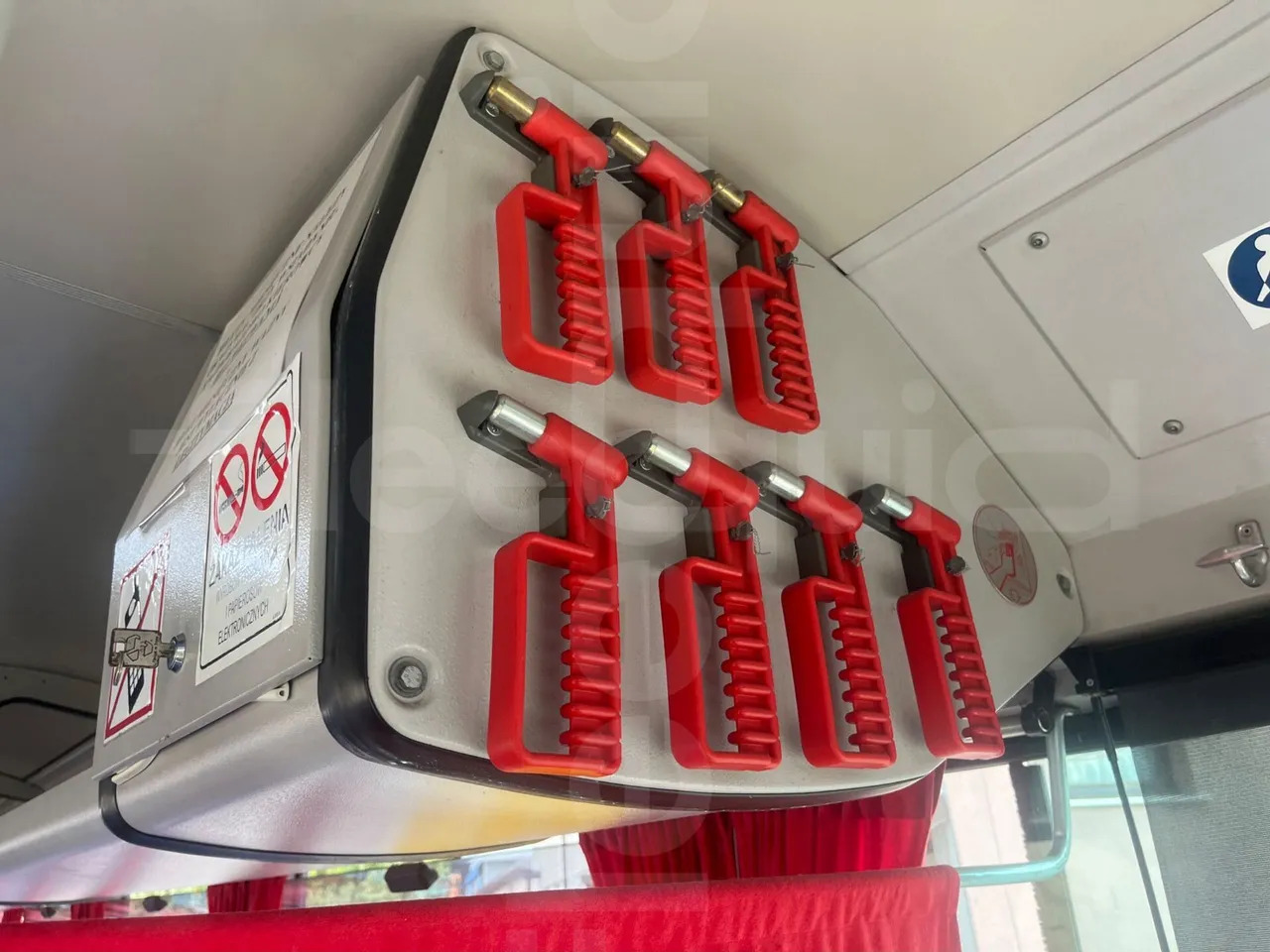 Irisbus Ares - Helyközi busz: 3 kép. Irisbus Ares - Helyközi busz: 3 kép.