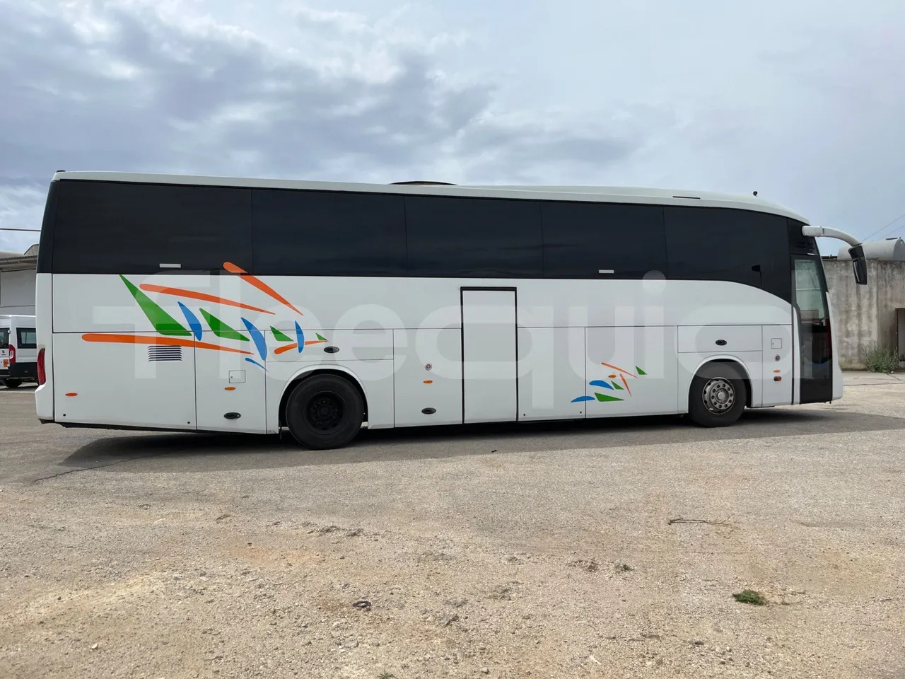 Távolsági busz Irisbus New Domino: 13 kép.
