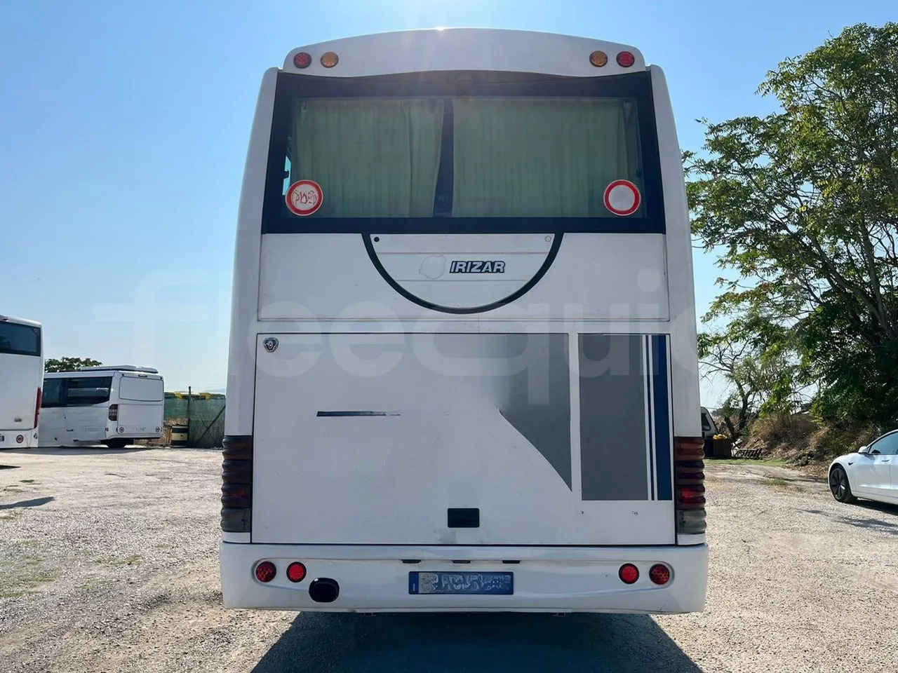 Irizar Scania Century - Távolsági busz: 5 kép. Irizar Scania Century - Távolsági busz: 5 kép.