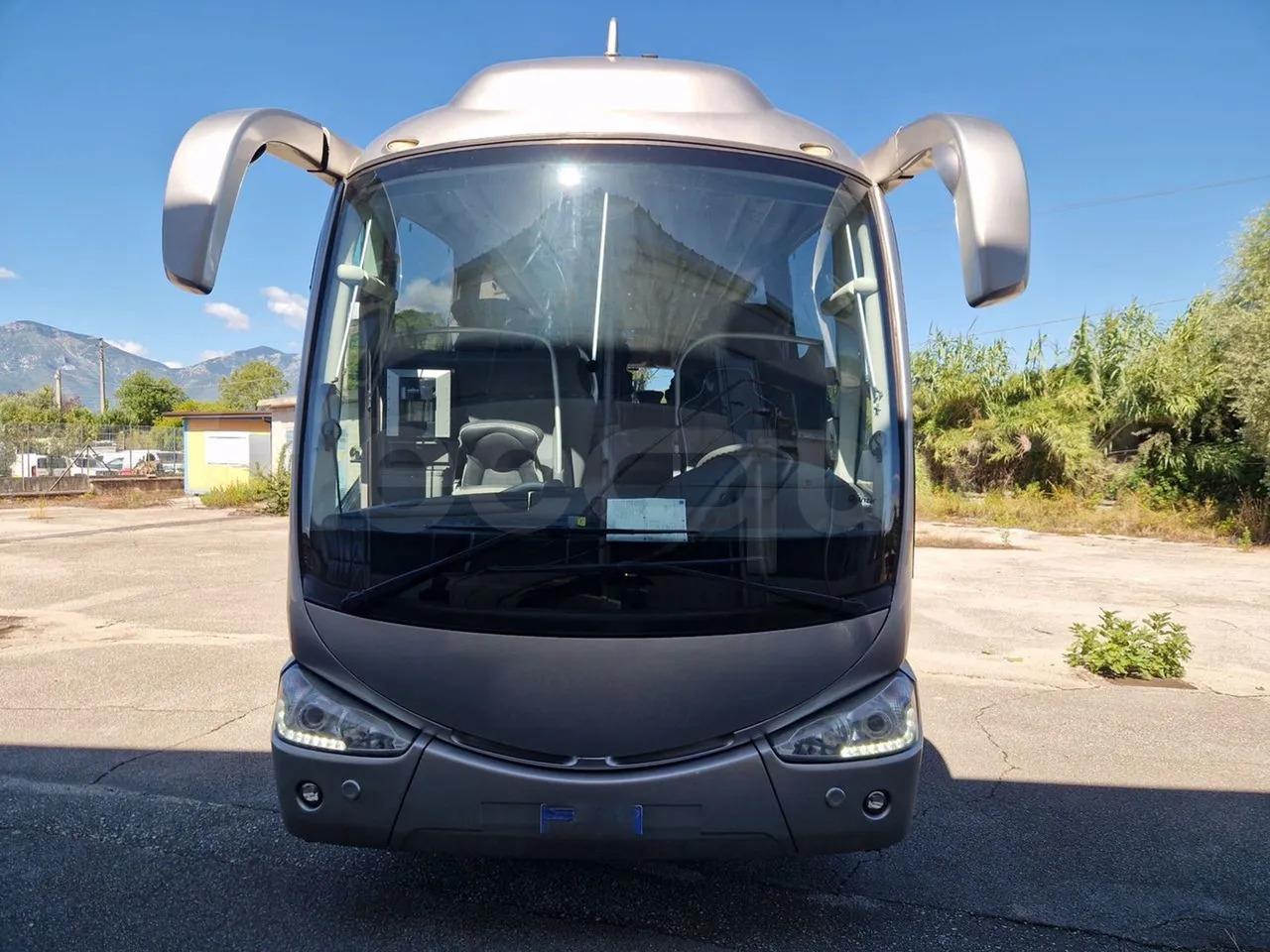 Irizar Scania - Távolsági busz: 2 kép. Irizar Scania - Távolsági busz: 2 kép.