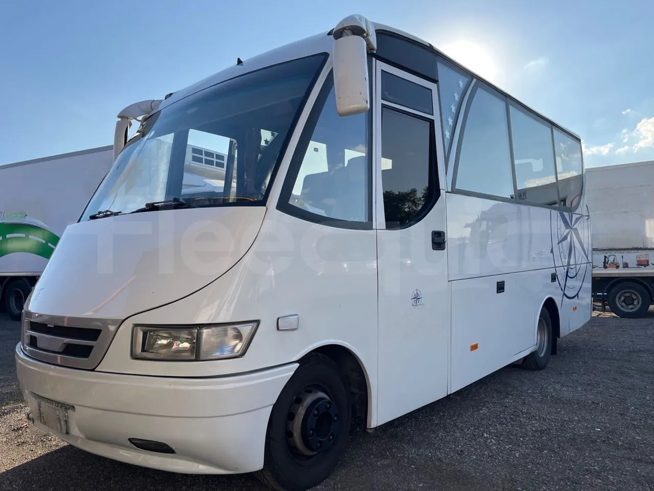 Iveco 65C - Távolsági busz: 4 kép. Iveco 65C - Távolsági busz: 4 kép.