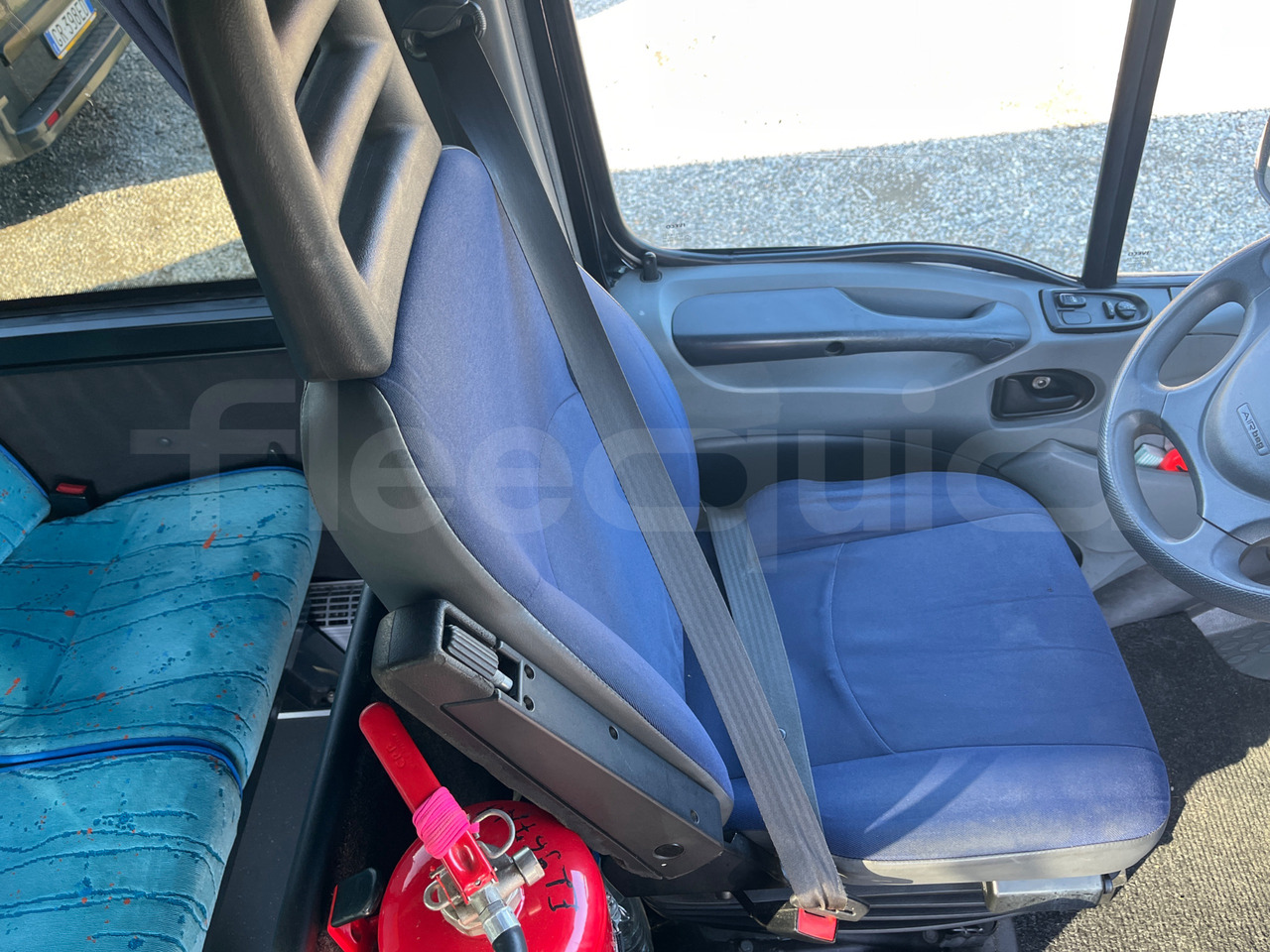 Minibusz, Kisbusz Iveco A50: 14 kép.