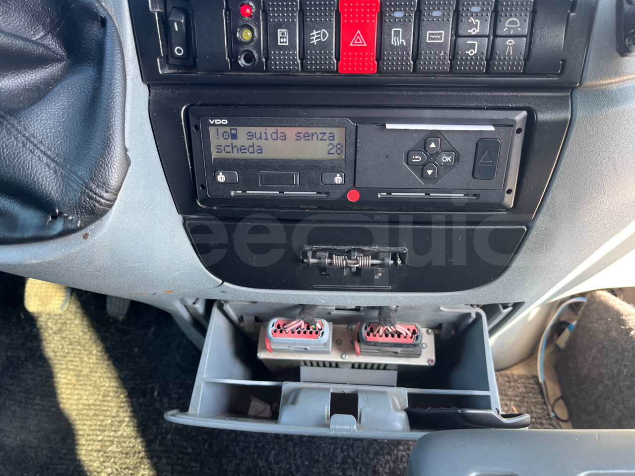 Minibusz, Kisbusz Iveco A50: 18 kép.
