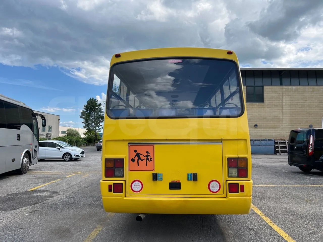 Iveco Cacciamali - Iskolabusz: 5 kép. Iveco Cacciamali - Iskolabusz: 5 kép.