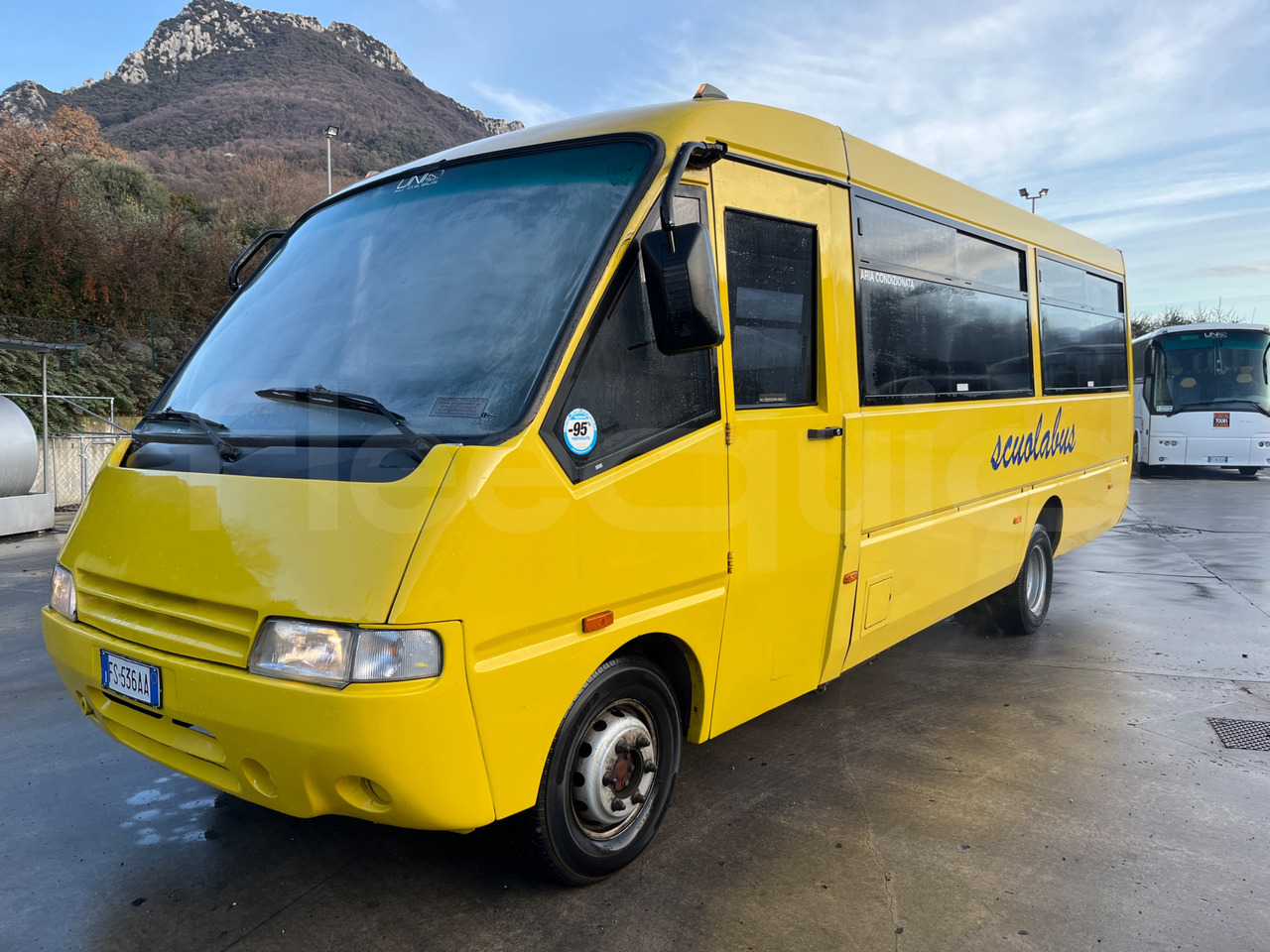 Iveco Cacciamali - Iskolabusz: 4 kép. Iveco Cacciamali - Iskolabusz: 4 kép.