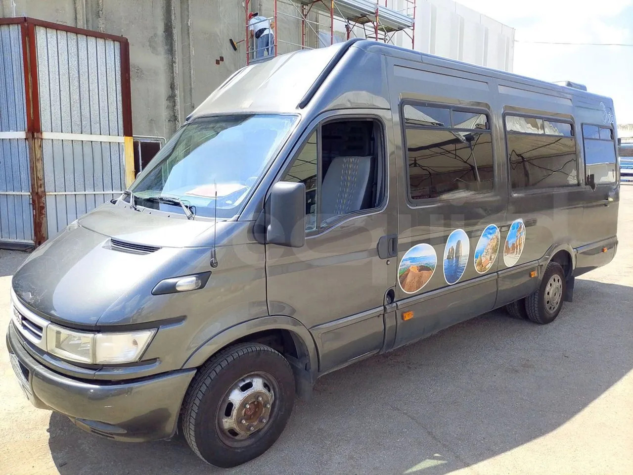 Iveco Daily - Minibusz, Kisbusz: 4 kép. Iveco Daily - Minibusz, Kisbusz: 4 kép.