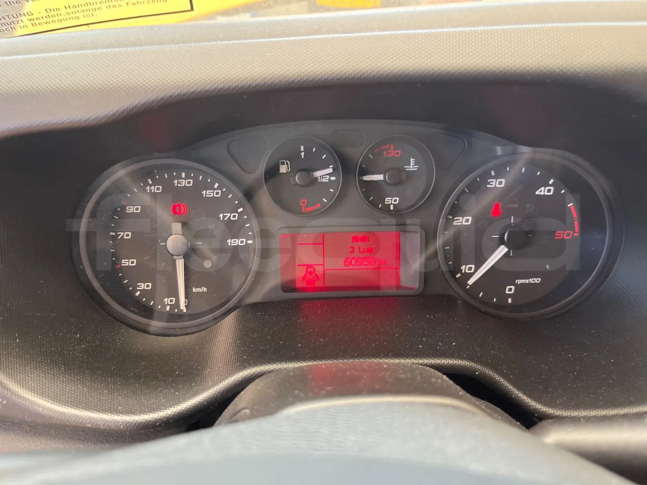 Iveco Daily - Iskolabusz: 3 kép. Iveco Daily - Iskolabusz: 3 kép.