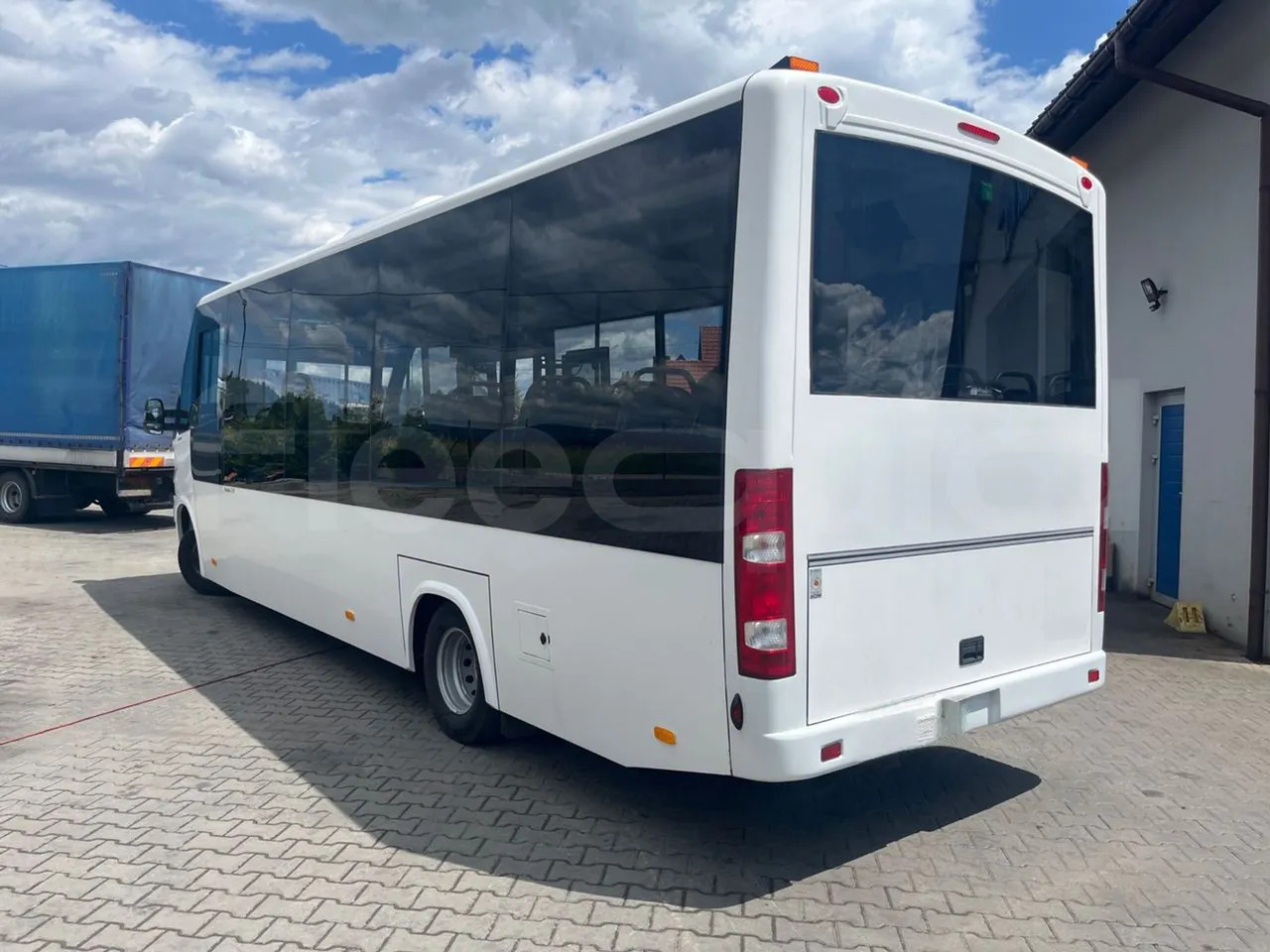 Iveco Daily - Városi busz: 5 kép. Iveco Daily - Városi busz: 5 kép.