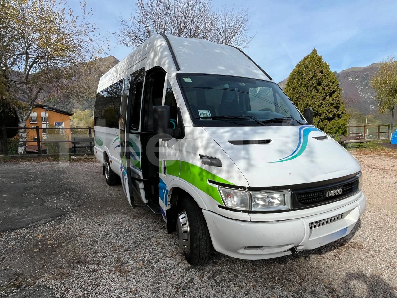 Iveco Daily - Minibusz, Kisbusz: 1 kép. Iveco Daily - Minibusz, Kisbusz: 1 kép.