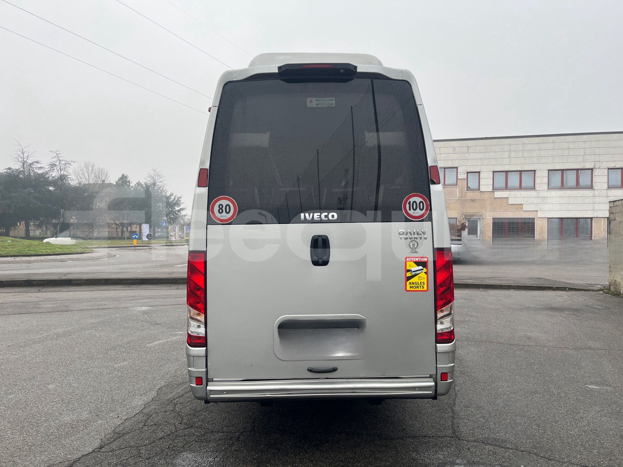 Iveco Daily - Minibusz, Kisbusz: 5 kép. Iveco Daily - Minibusz, Kisbusz: 5 kép.