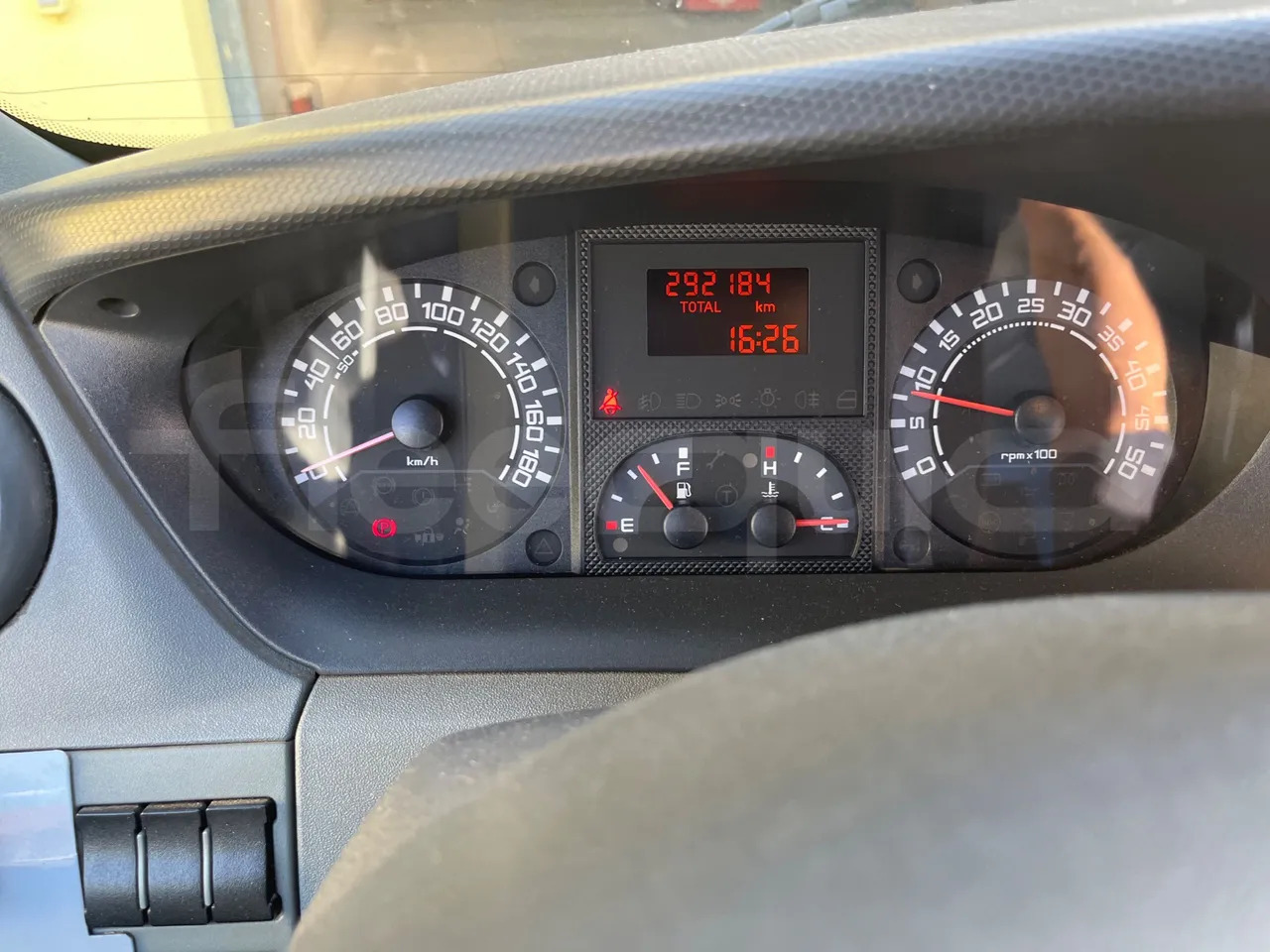 Iveco Daily - Iskolabusz: 3 kép. Iveco Daily - Iskolabusz: 3 kép.