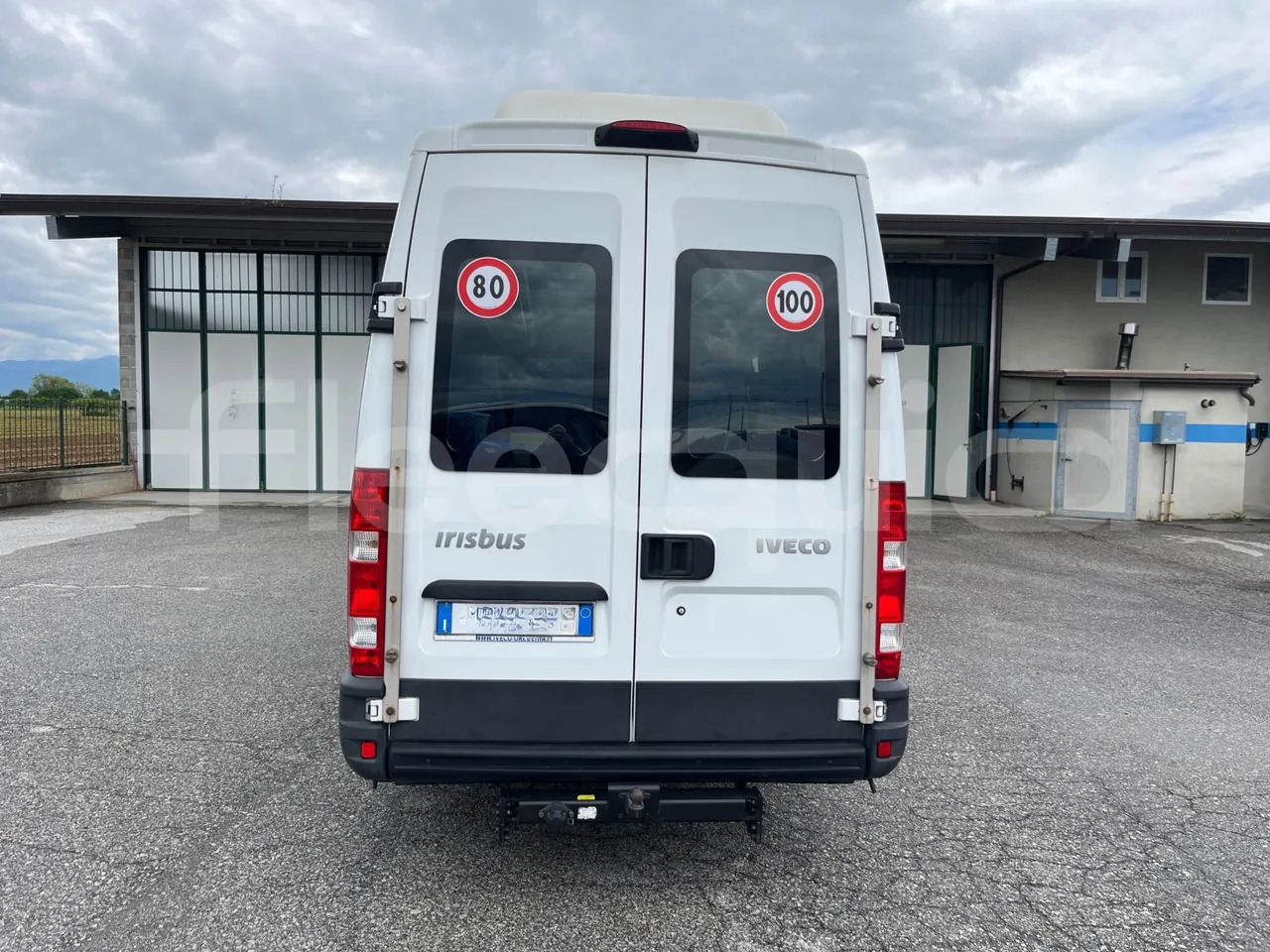 Iveco Daily - Minibusz, Kisbusz: 5 kép. Iveco Daily - Minibusz, Kisbusz: 5 kép.