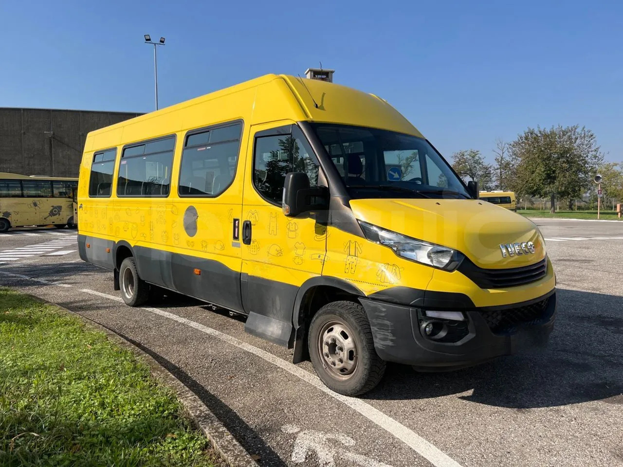 Iveco Daily - Iskolabusz: 1 kép. Iveco Daily - Iskolabusz: 1 kép.
