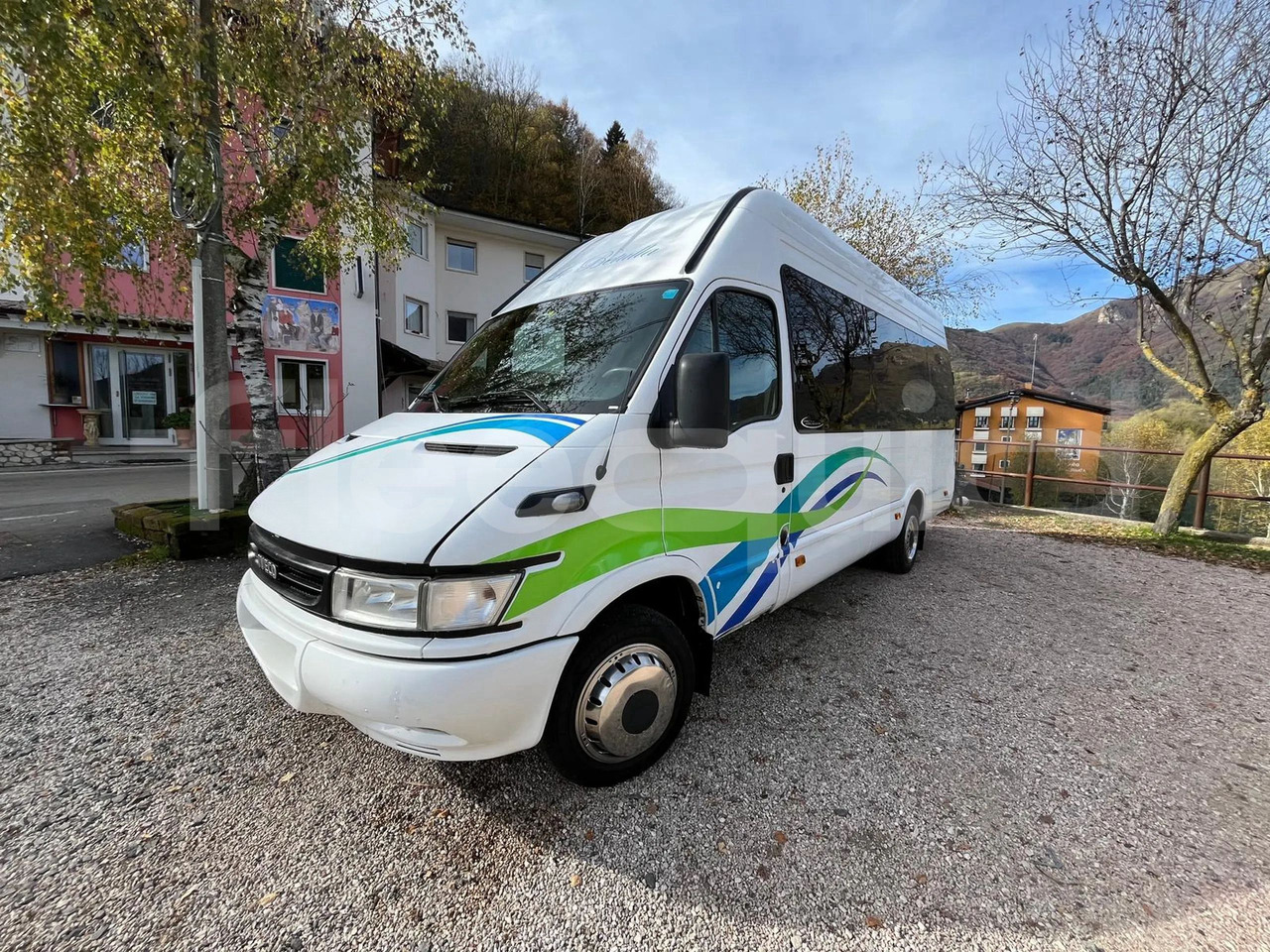 Iveco Daily - Minibusz, Kisbusz: 4 kép. Iveco Daily - Minibusz, Kisbusz: 4 kép.