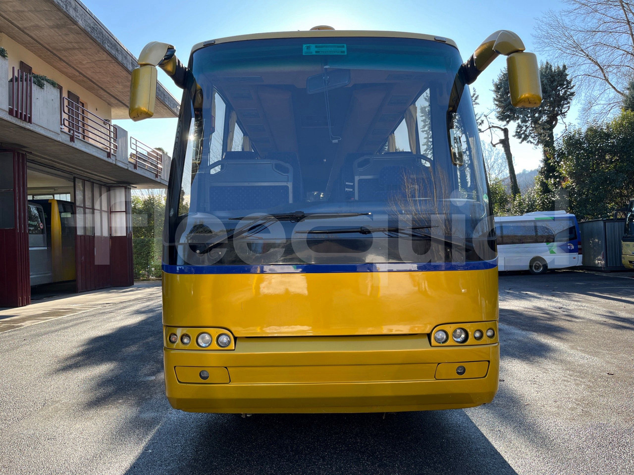 Iveco Dalla Via - Távolsági busz: 2 kép. Iveco Dalla Via - Távolsági busz: 2 kép.