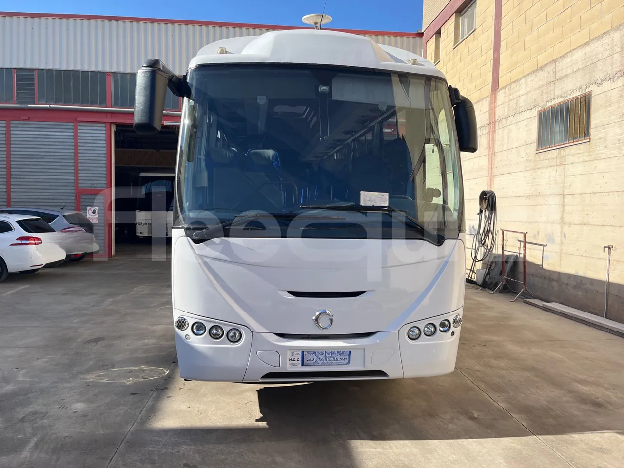 Iveco E24 - Távolsági busz: 2 kép. Iveco E24 - Távolsági busz: 2 kép.