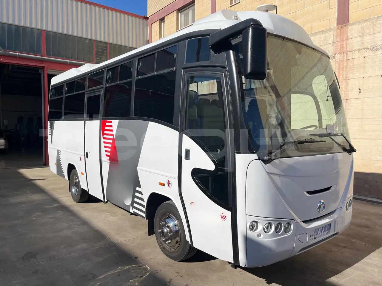 Iveco E24 - Távolsági busz: 1 kép. Iveco E24 - Távolsági busz: 1 kép.