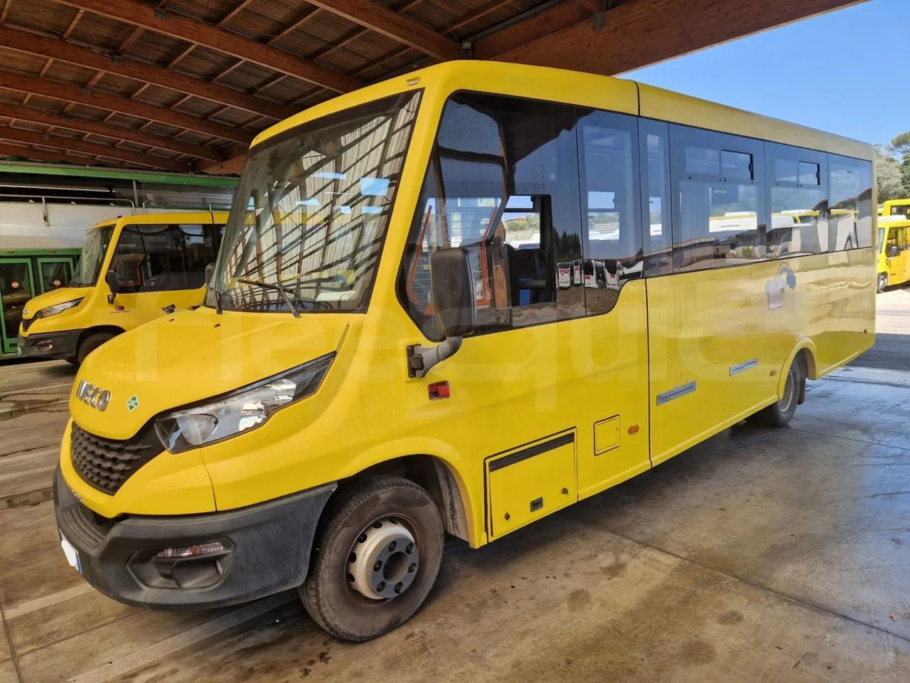 Iveco Indcar - Iskolabusz: 4 kép. Iveco Indcar - Iskolabusz: 4 kép.