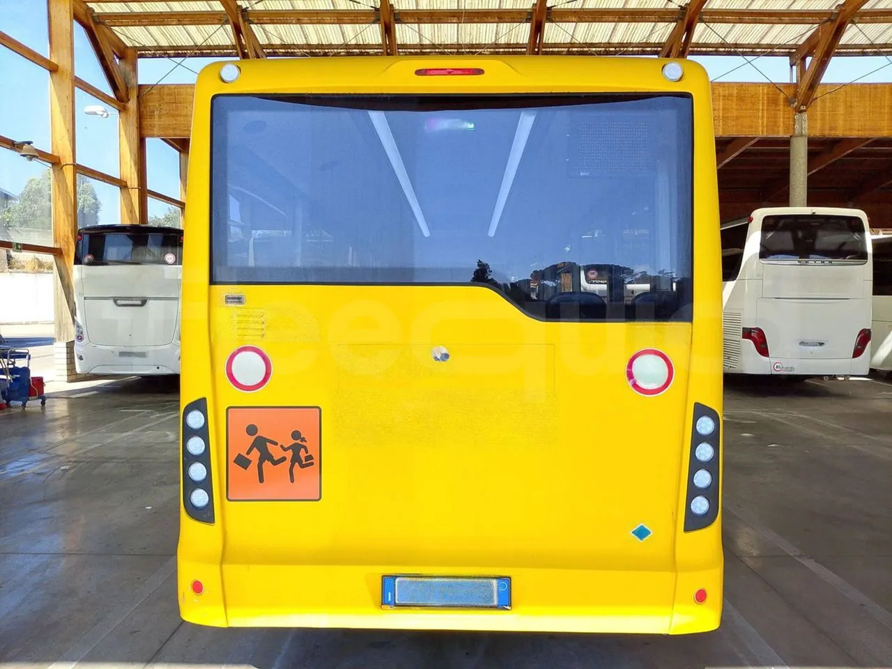 Iveco Indcar - Iskolabusz: 5 kép. Iveco Indcar - Iskolabusz: 5 kép.