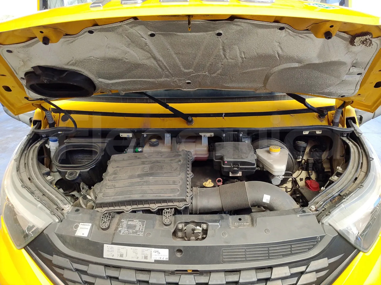 Iskolabusz Iveco Indcar: 17 kép.