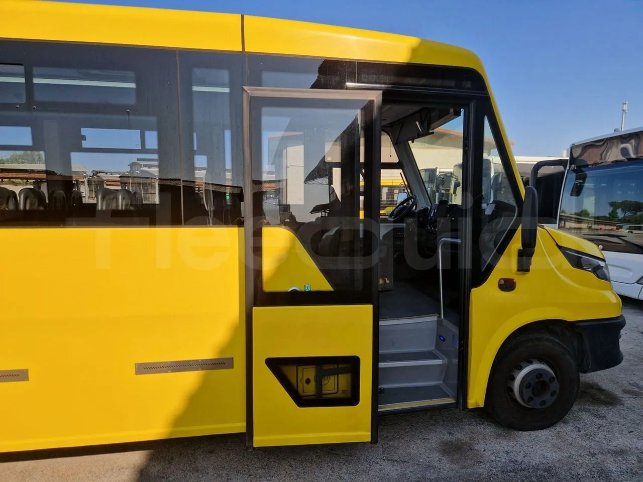 Iskolabusz Iveco Indcar: 18 kép.