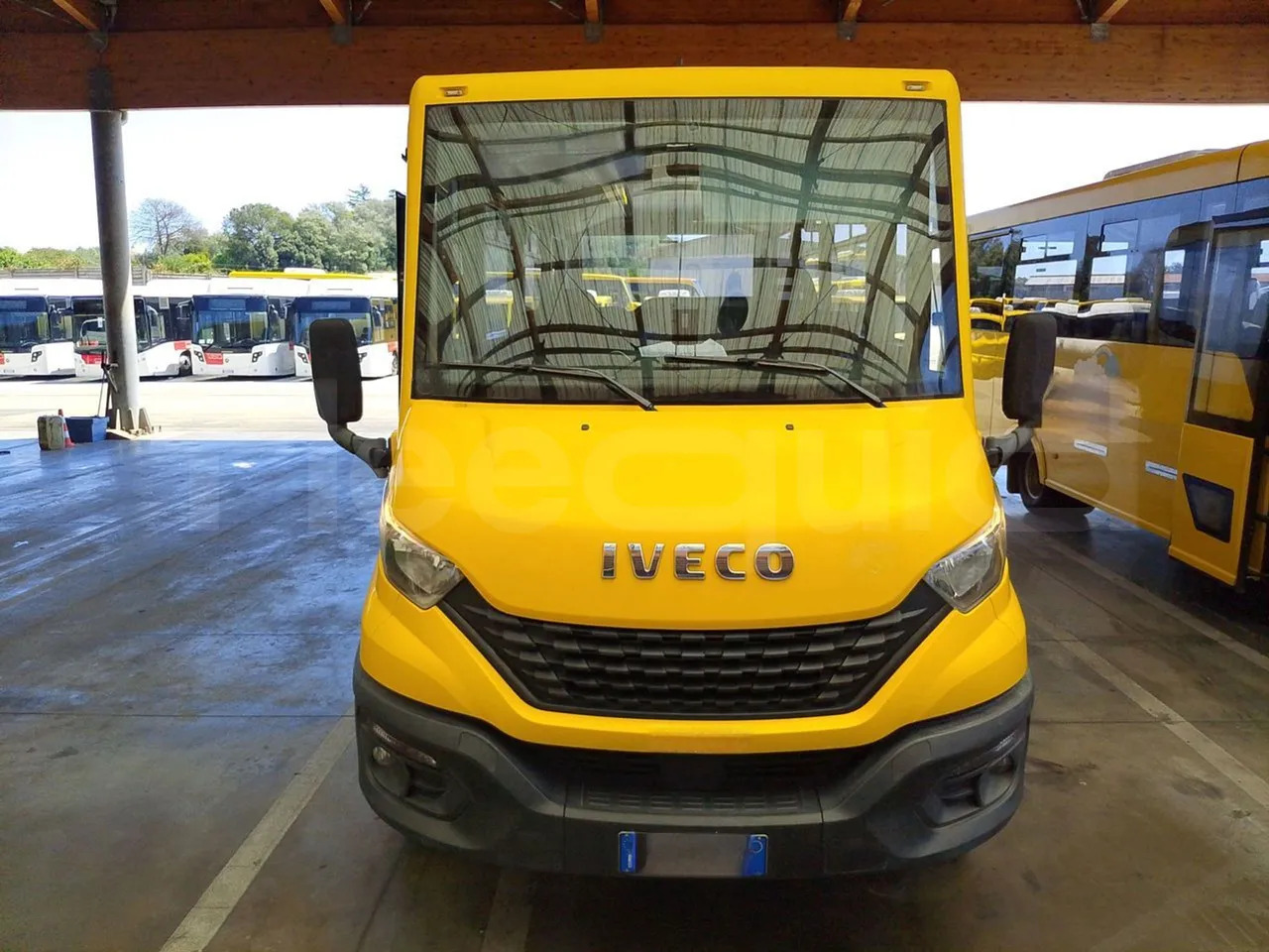 Iveco Indcar - Iskolabusz: 2 kép. Iveco Indcar - Iskolabusz: 2 kép.