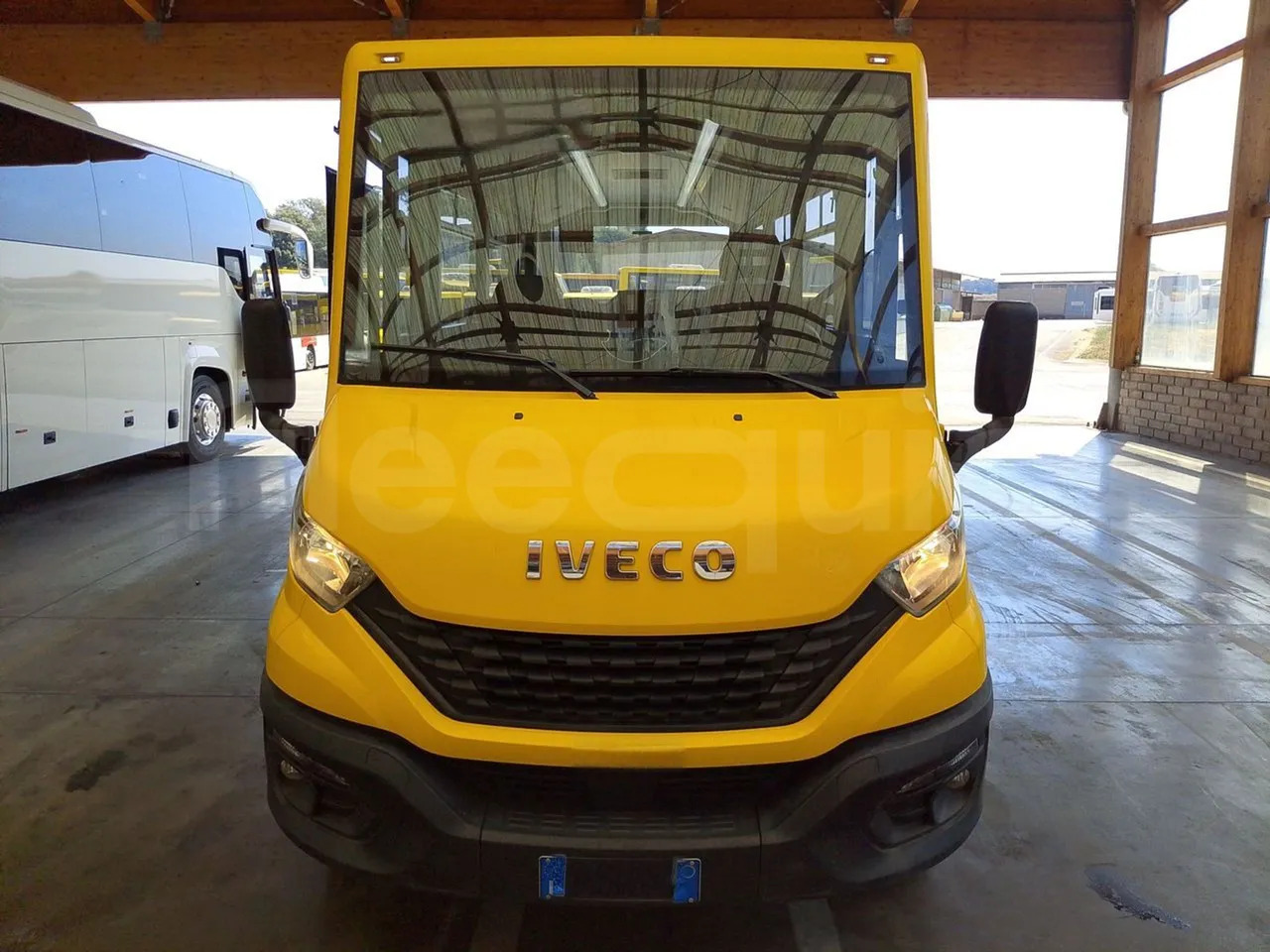 Iveco Indcar - Iskolabusz: 2 kép. Iveco Indcar - Iskolabusz: 2 kép.