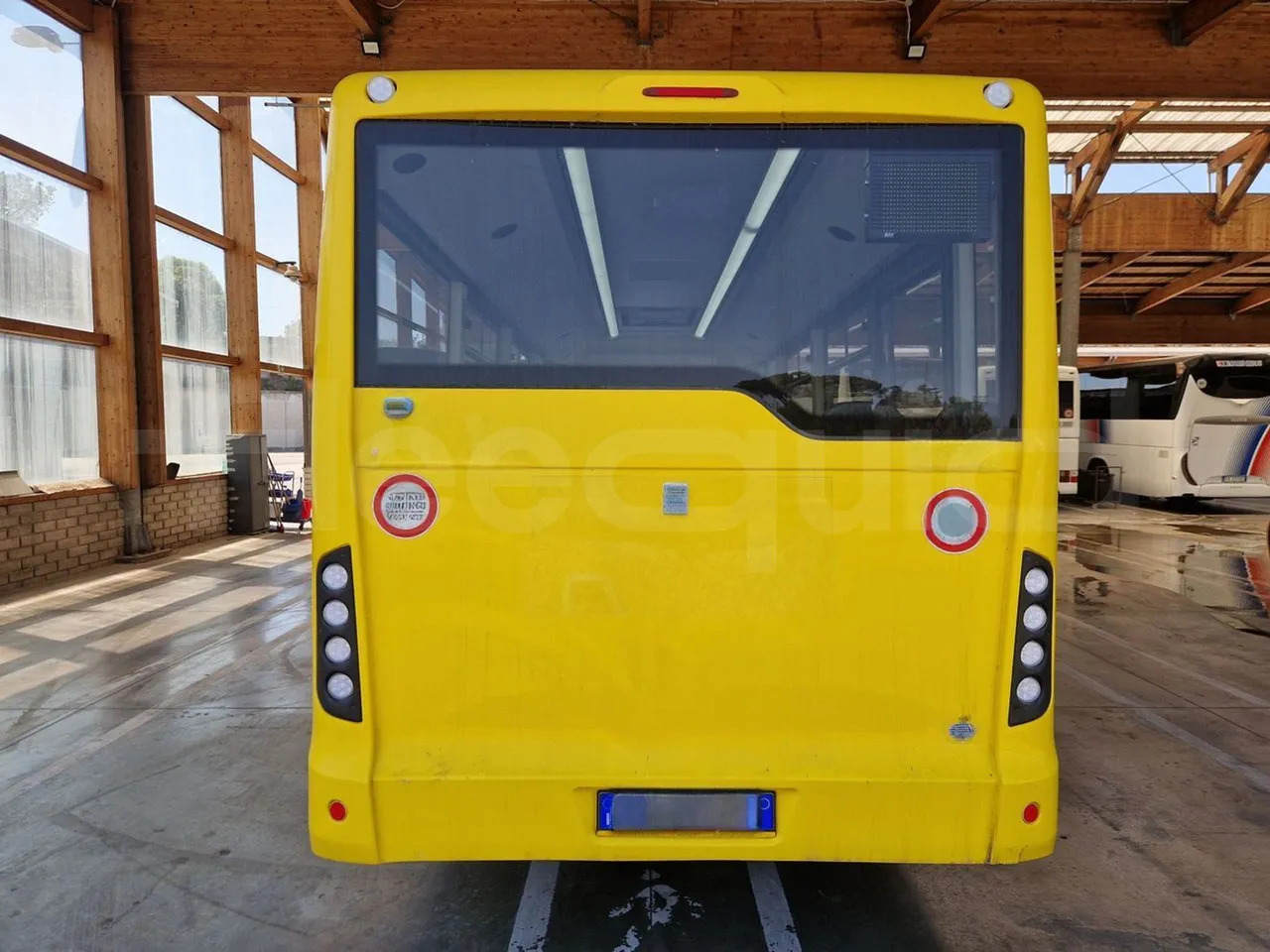 Iveco Indcar - Iskolabusz: 5 kép. Iveco Indcar - Iskolabusz: 5 kép.