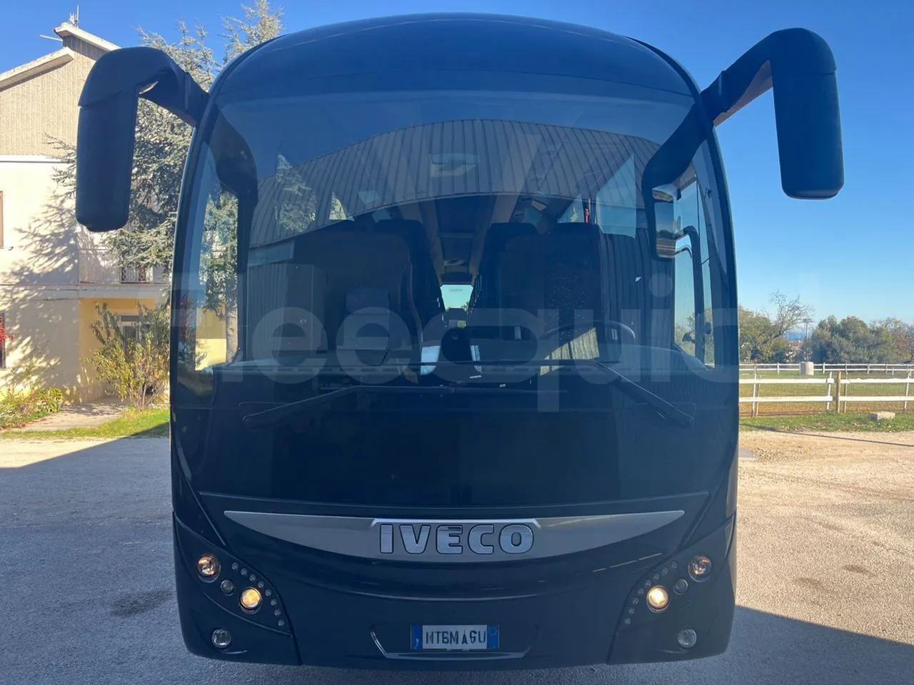 Iveco Magelys - Távolsági busz: 2 kép. Iveco Magelys - Távolsági busz: 2 kép.