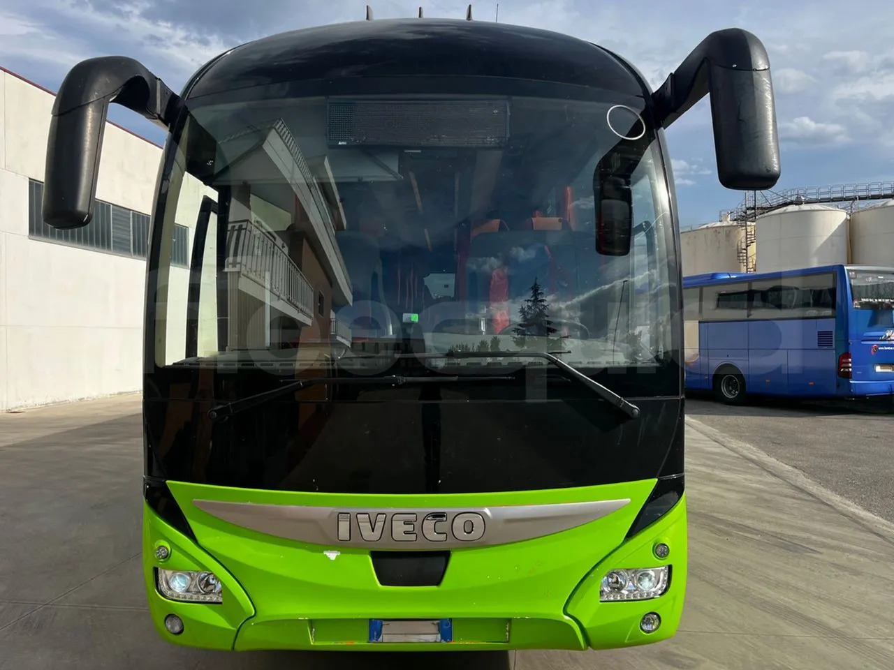 Iveco Magelys - Távolsági busz: 2 kép. Iveco Magelys - Távolsági busz: 2 kép.