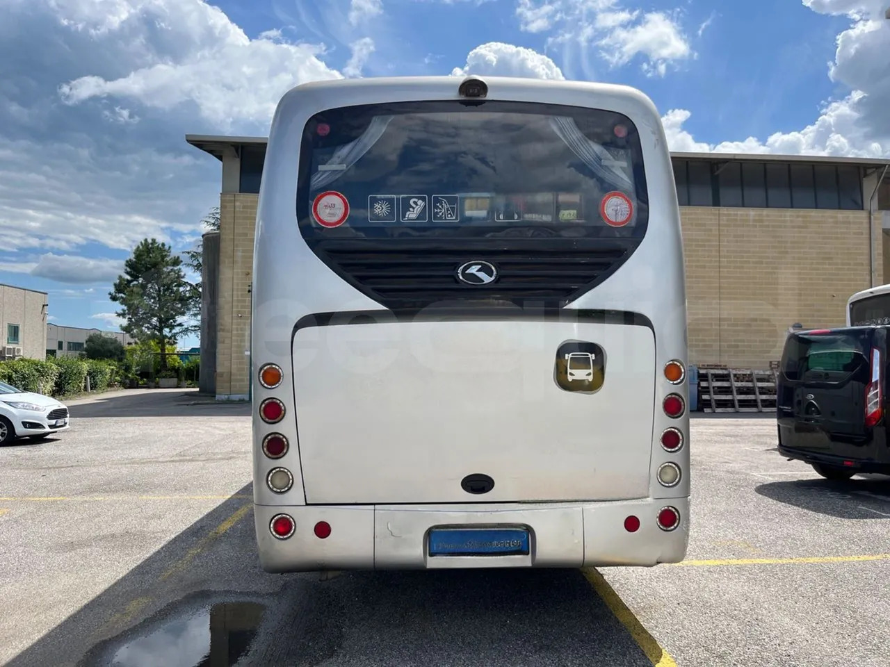 King Long XMQ6996 - Távolsági busz: 5 kép. King Long XMQ6996 - Távolsági busz: 5 kép.