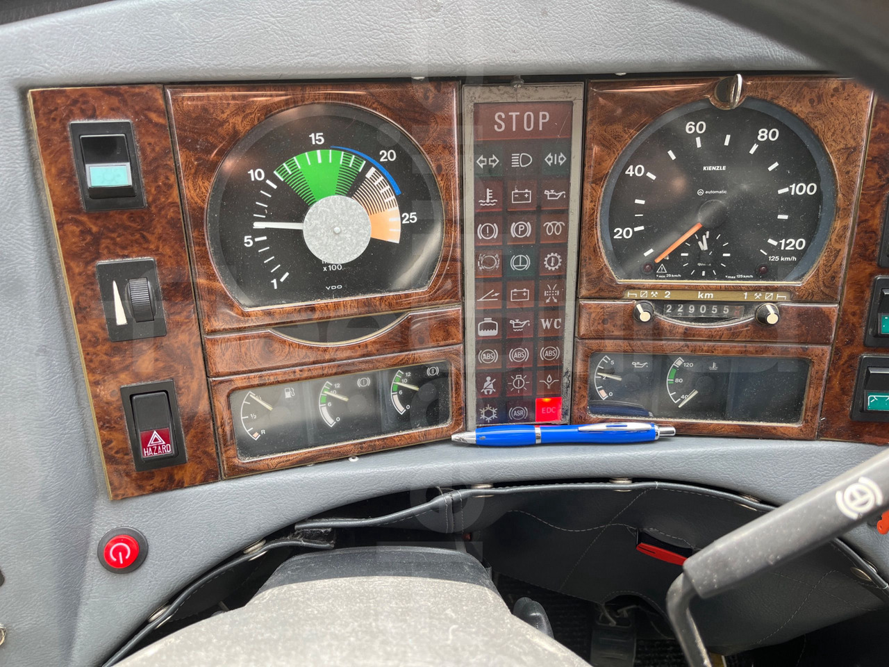 Man 18 460 - Távolsági busz: 3 kép. Man 18 460 - Távolsági busz: 3 kép.