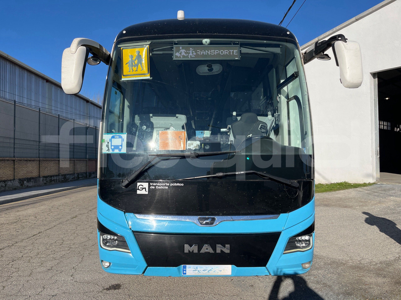 Man Lion's Coach - Távolsági busz: 2 kép. Man Lion's Coach - Távolsági busz: 2 kép.