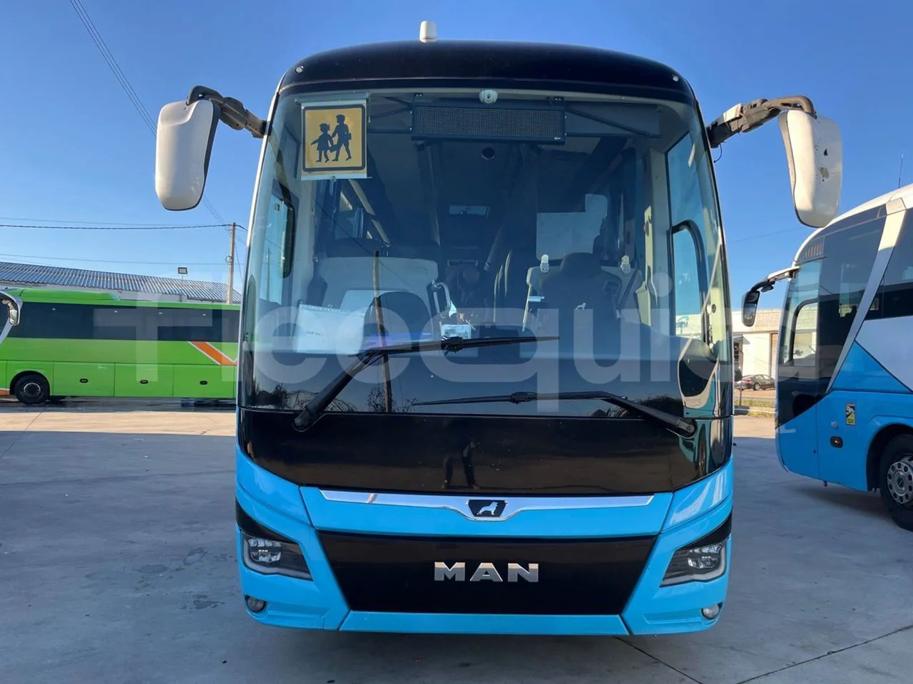 Man Lion's Coach - Távolsági busz: 2 kép. Man Lion's Coach - Távolsági busz: 2 kép.