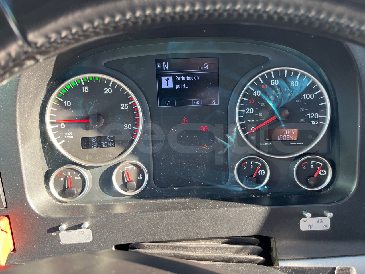 Man Lion's Coach - Távolsági busz: 3 kép. Man Lion's Coach - Távolsági busz: 3 kép.