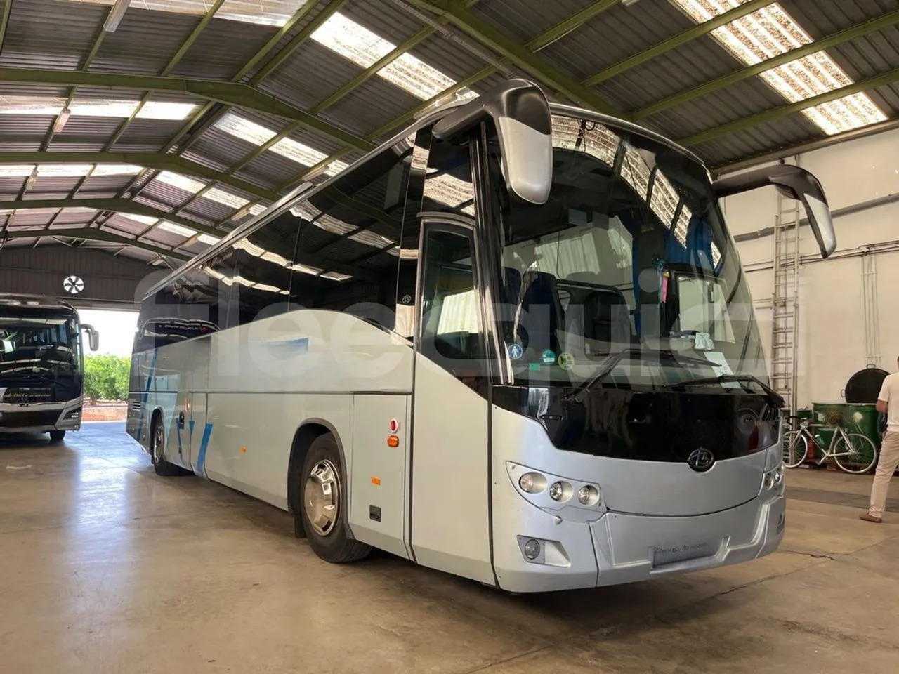 Man Ratio - Távolsági busz: 1 kép. Man Ratio - Távolsági busz: 1 kép.