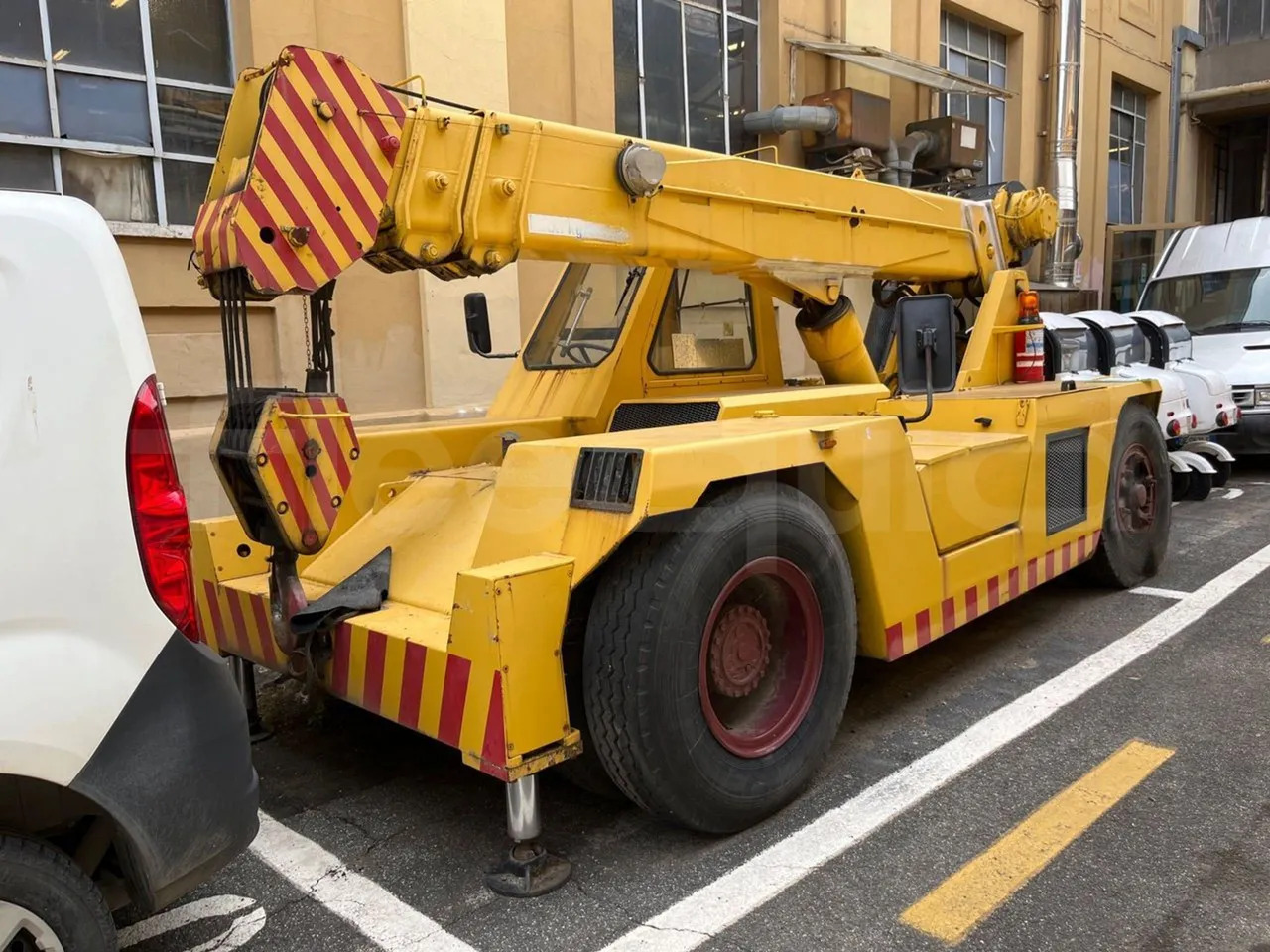 Manghi Gru MTA 160/1 - Városi busz: 1 kép. Manghi Gru MTA 160/1 - Városi busz: 1 kép.