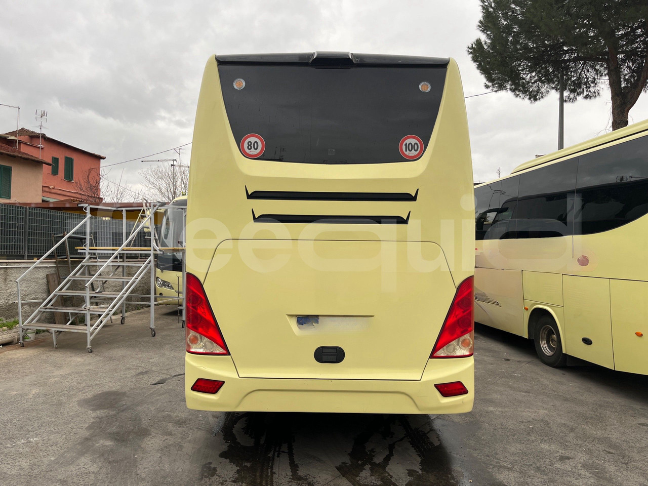 Mercedes-Benz Atego - Távolsági busz: 5 kép. Mercedes-Benz Atego - Távolsági busz: 5 kép.