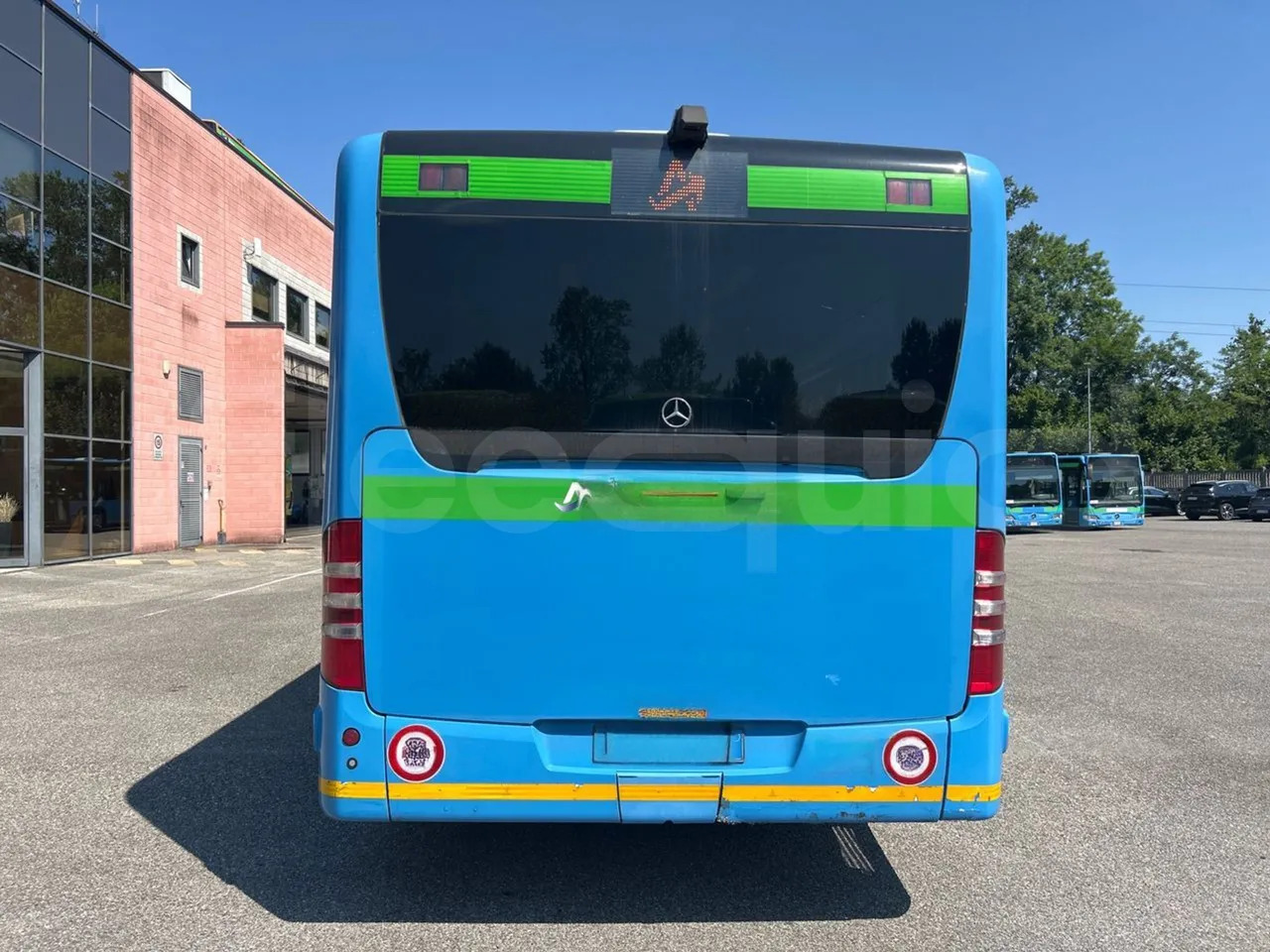 Mercedes-Benz Citaro G - Csuklós busz: 5 kép. Mercedes-Benz Citaro G - Csuklós busz: 5 kép.