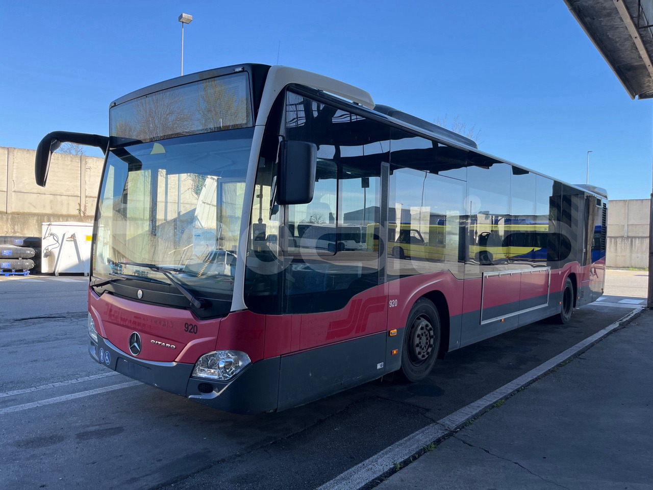 Mercedes-Benz Citaro - Városi busz: 4 kép. Mercedes-Benz Citaro - Városi busz: 4 kép.