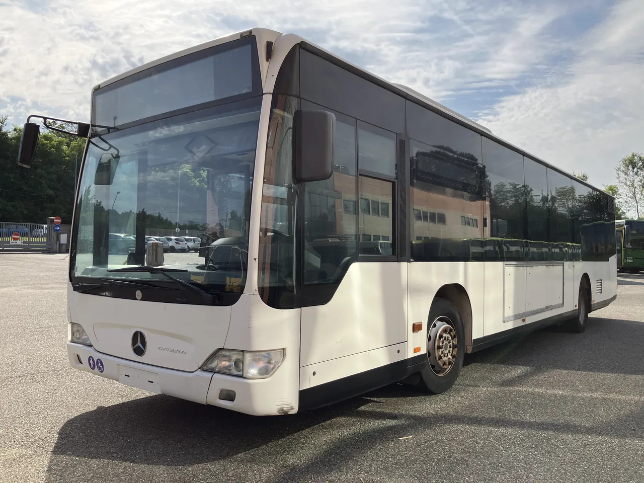 Mercedes-Benz Citaro - Városi busz: 4 kép. Mercedes-Benz Citaro - Városi busz: 4 kép.