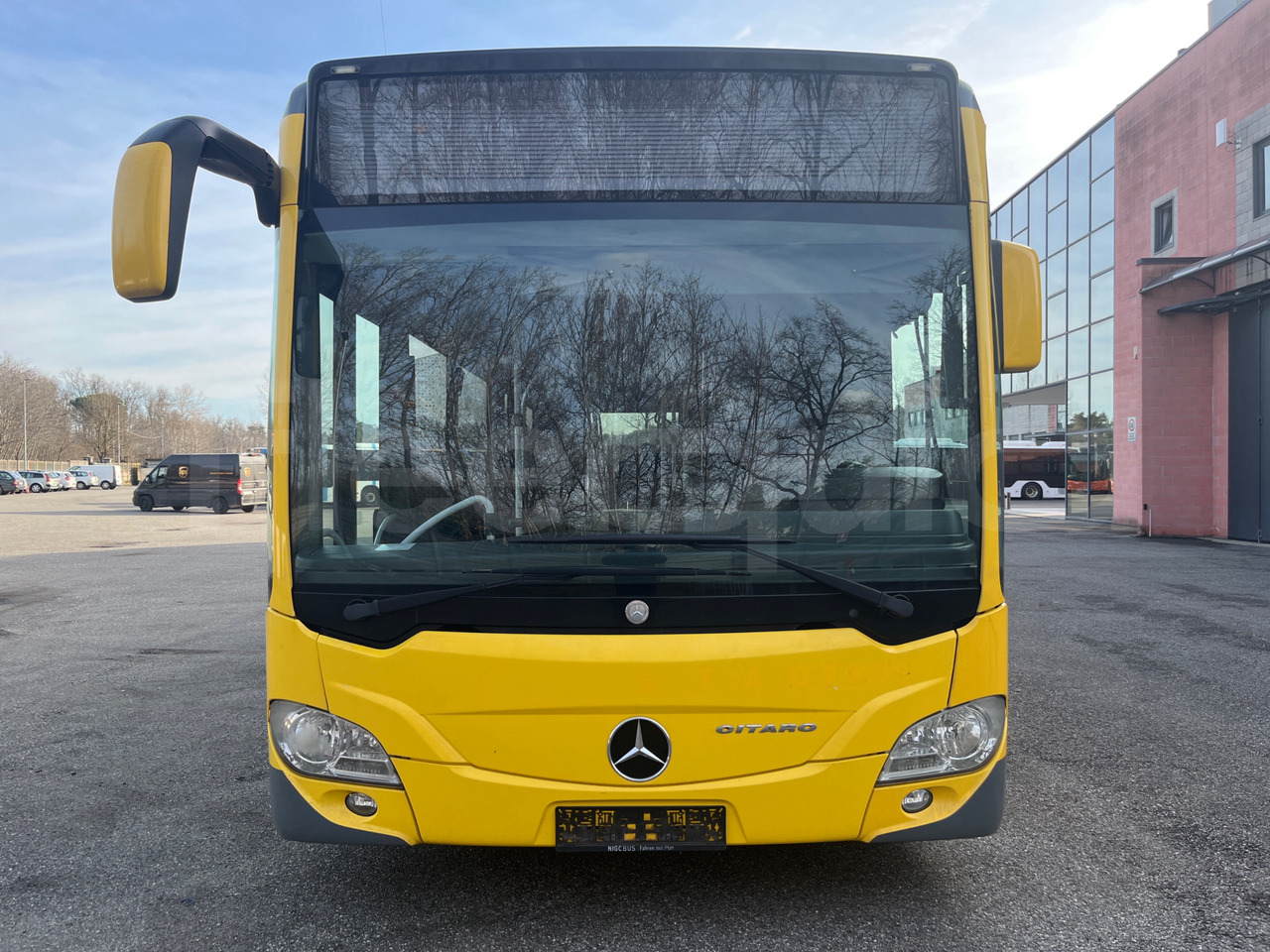 Mercedes-Benz Citaro - Városi busz: 2 kép. Mercedes-Benz Citaro - Városi busz: 2 kép.