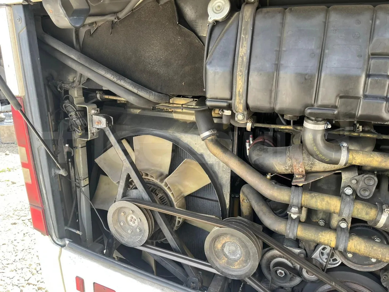 Távolsági busz Mercedes-Benz Intouro: 13 kép. Távolsági busz Mercedes-Benz Intouro: 13 kép.